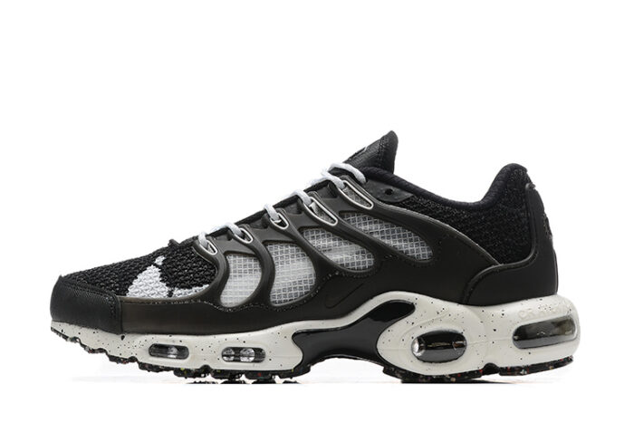 Nouveauté 2023- Nike Air Max Tn Terrascape + chaussettes ( livraison 48h)